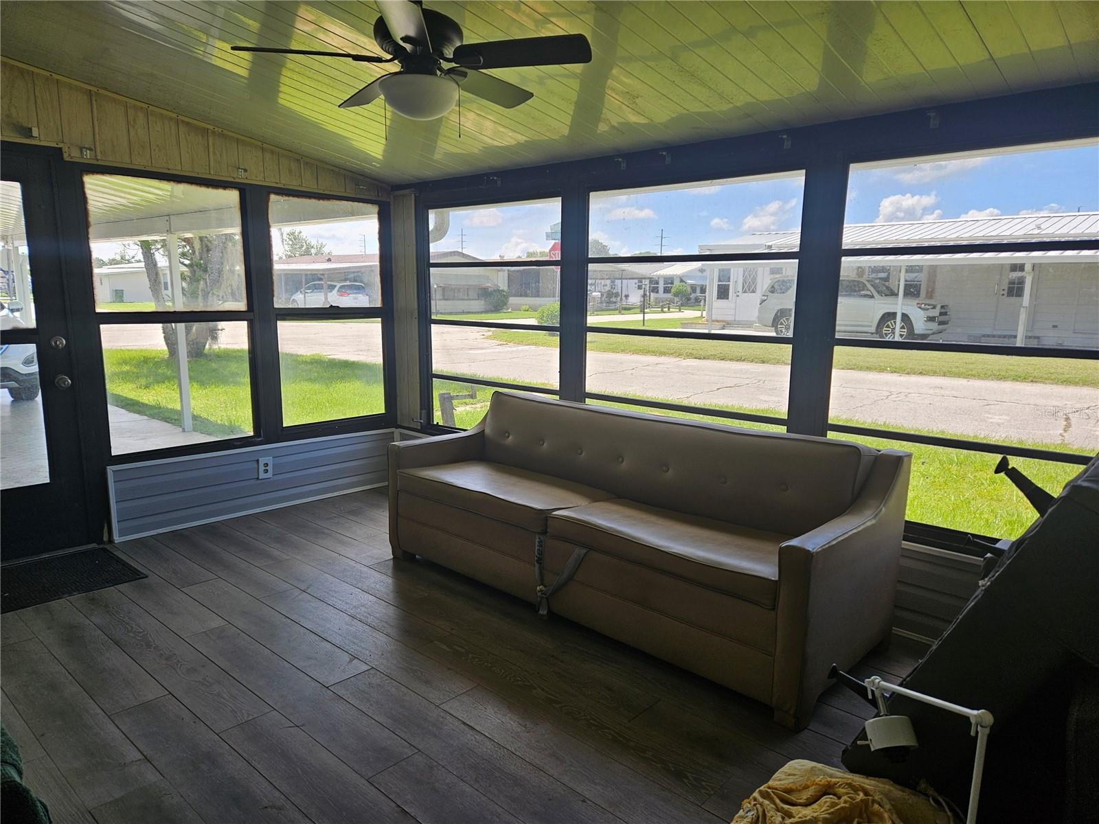 Image 8 of 9 For 6685 Briarhill Dr Ne