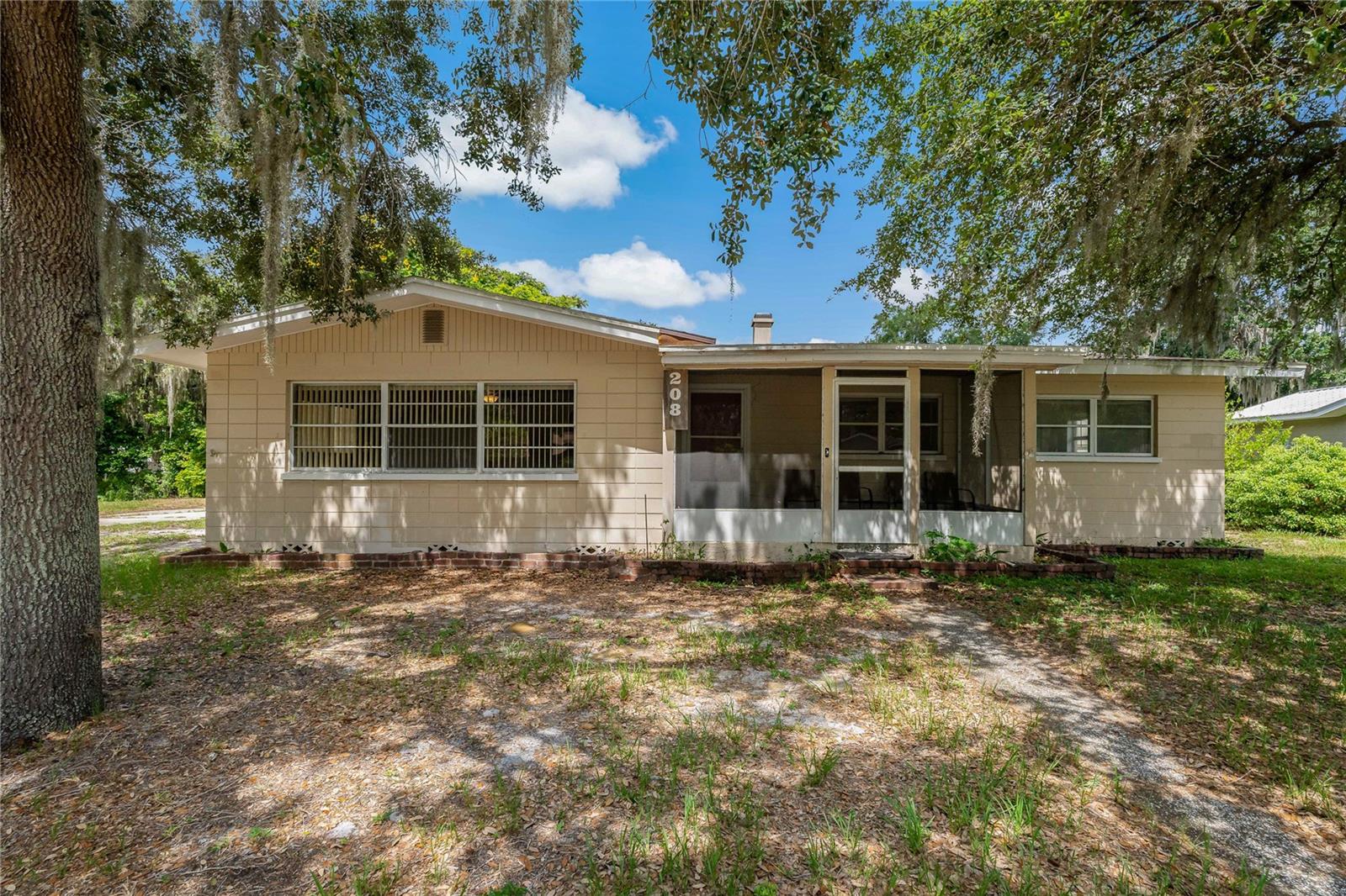 Details for 208 Lake Dale Dr, AUBURNDALE, FL 33823