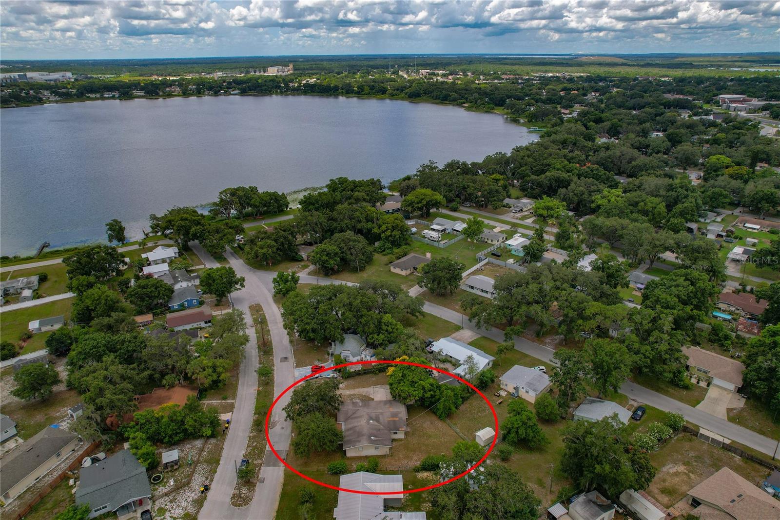 Image 34 of 45 For 208 Lake Dale Dr