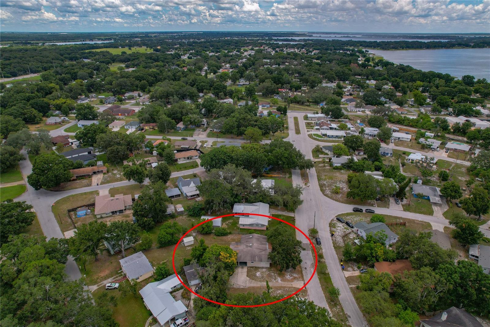 Image 35 of 45 For 208 Lake Dale Dr
