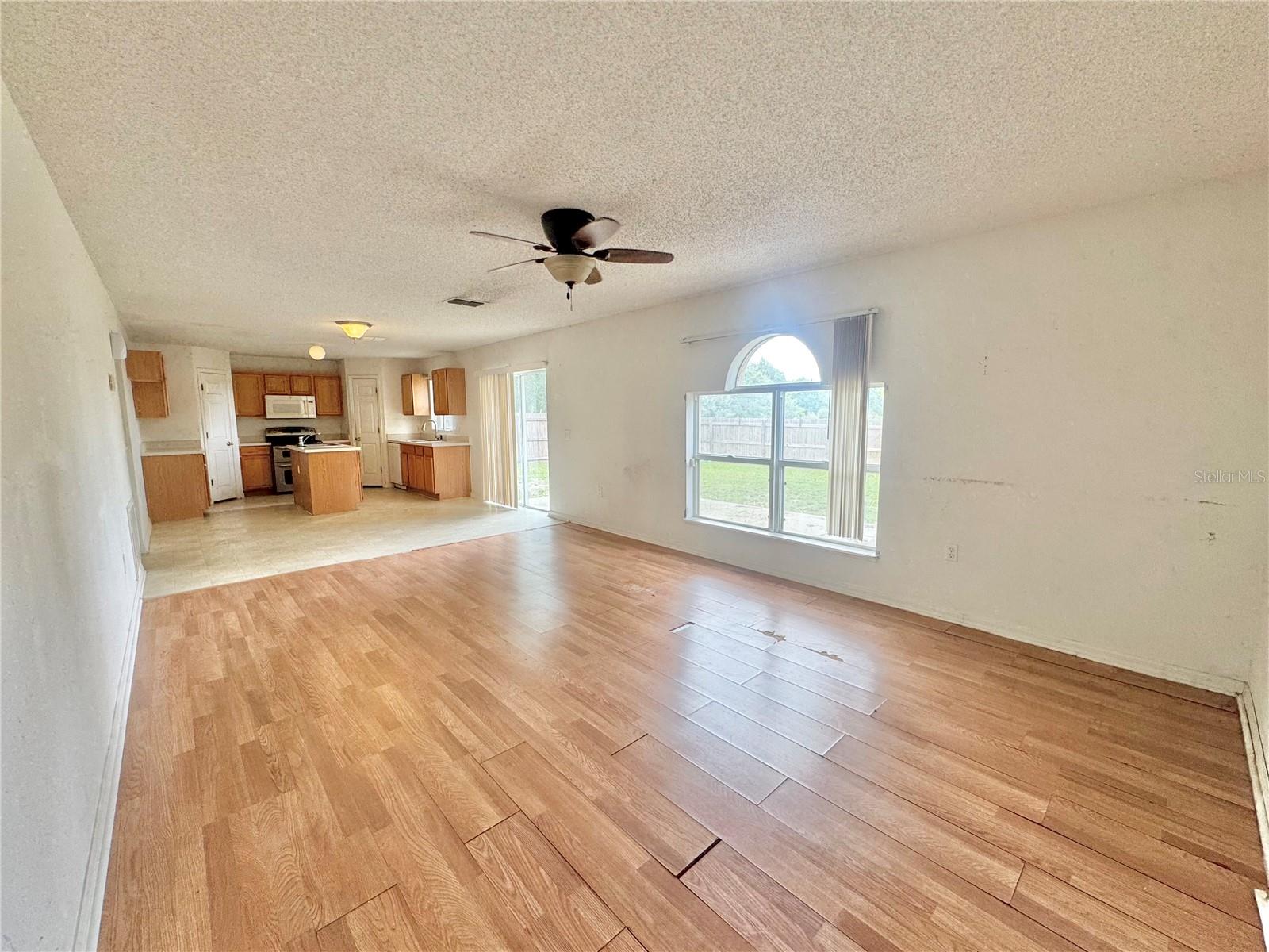 Image 10 of 47 For 1844 Emily Drive