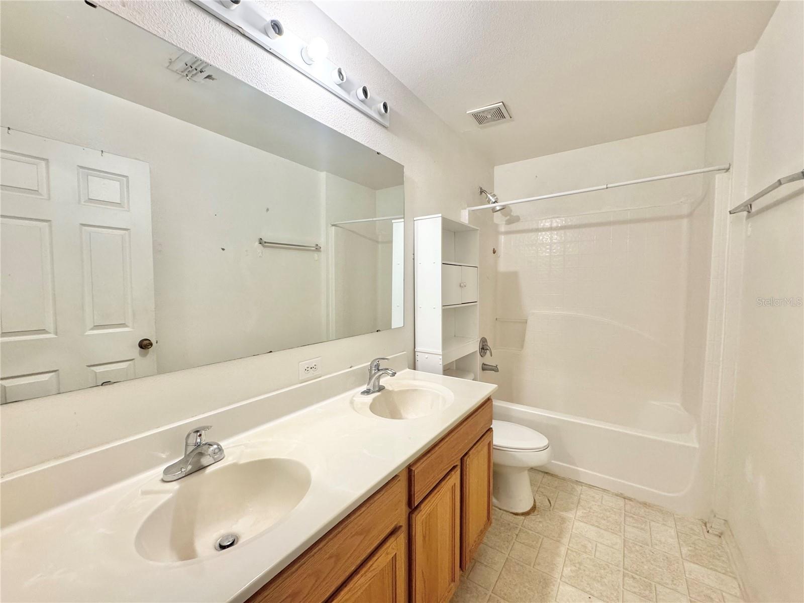 Image 33 of 47 For 1844 Emily Drive