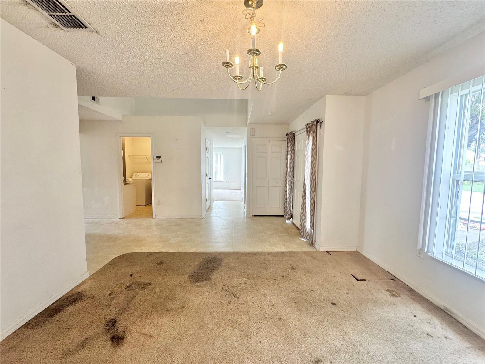 Image 4 of 47 For 1844 Emily Drive