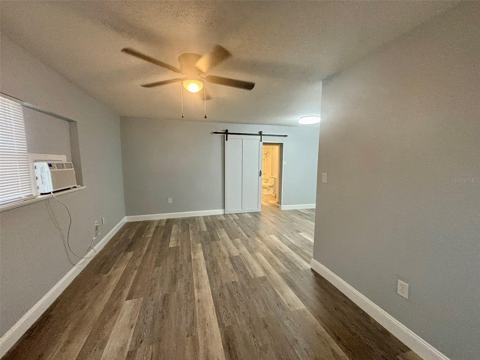 Image 7 of 10 For 650 Avenue C Sw A