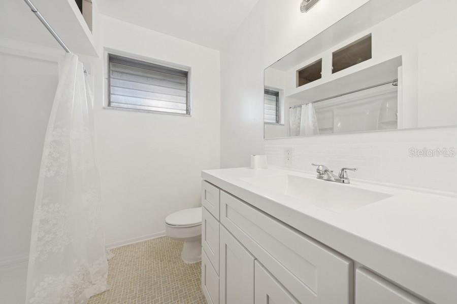 Image 11 of 21 For 1700 6th Street Nw A38