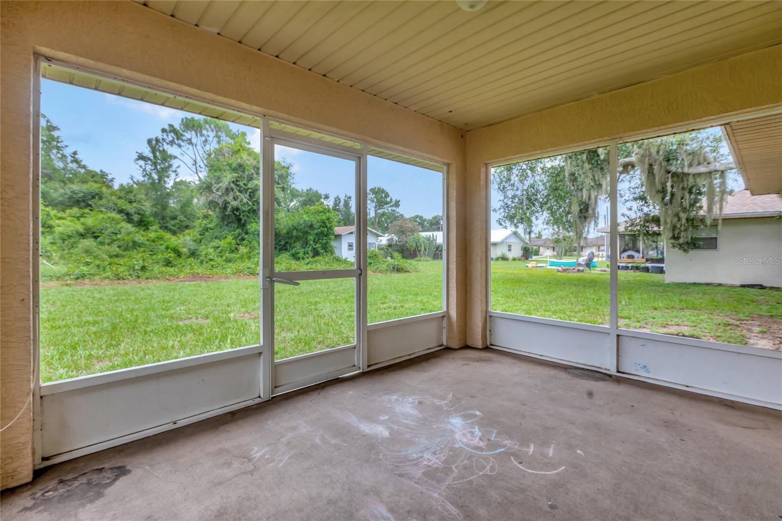 Image 29 of 39 For 2714 Valerie Boulevard