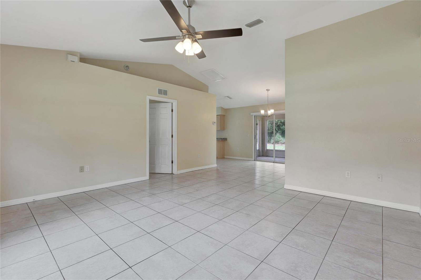 Image 3 of 39 For 2714 Valerie Boulevard