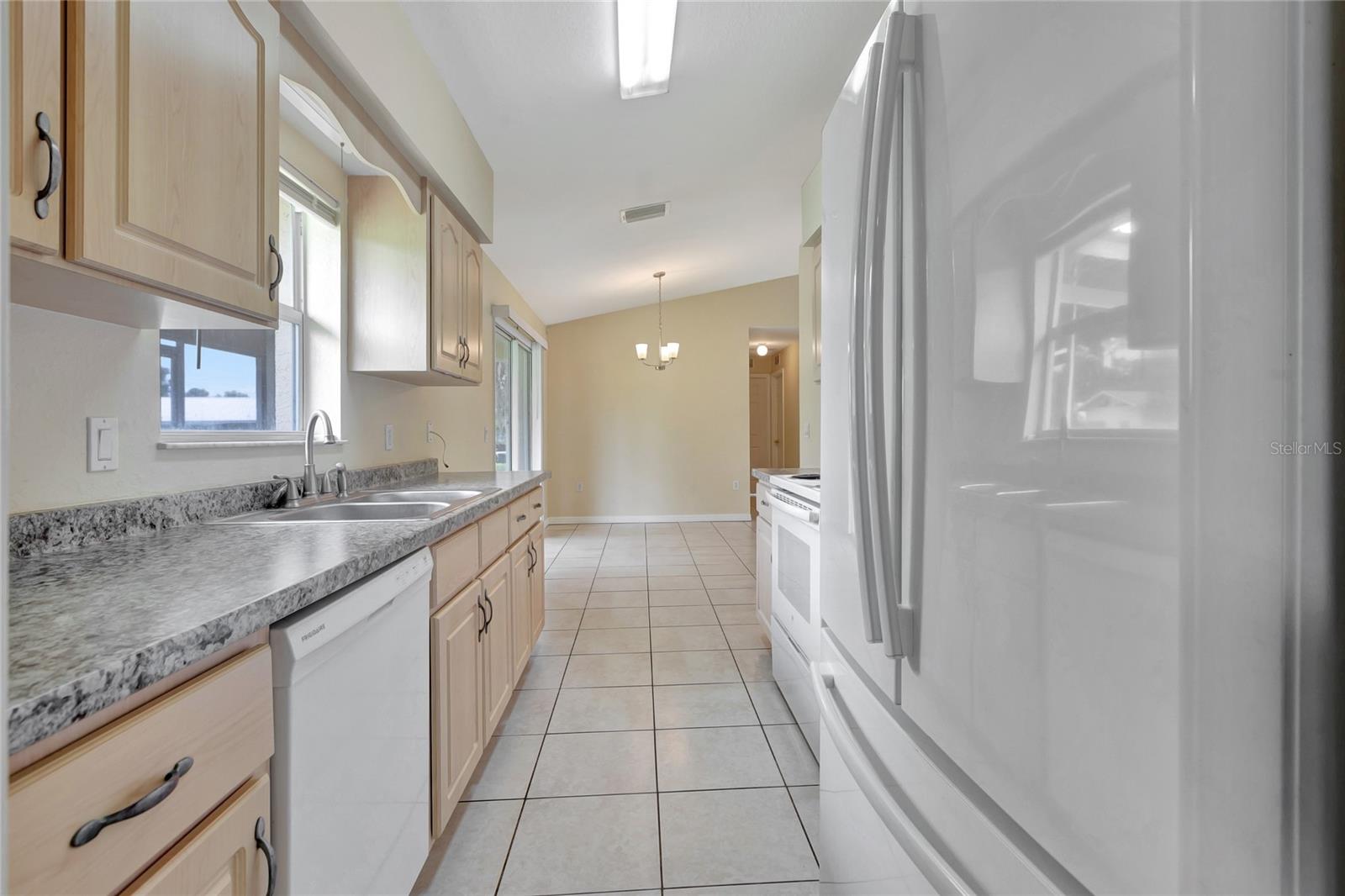 Image 8 of 39 For 2714 Valerie Boulevard