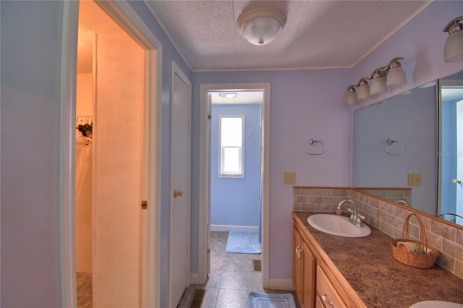 Image 41 of 68 For 4153 Rolling Oaks Drive