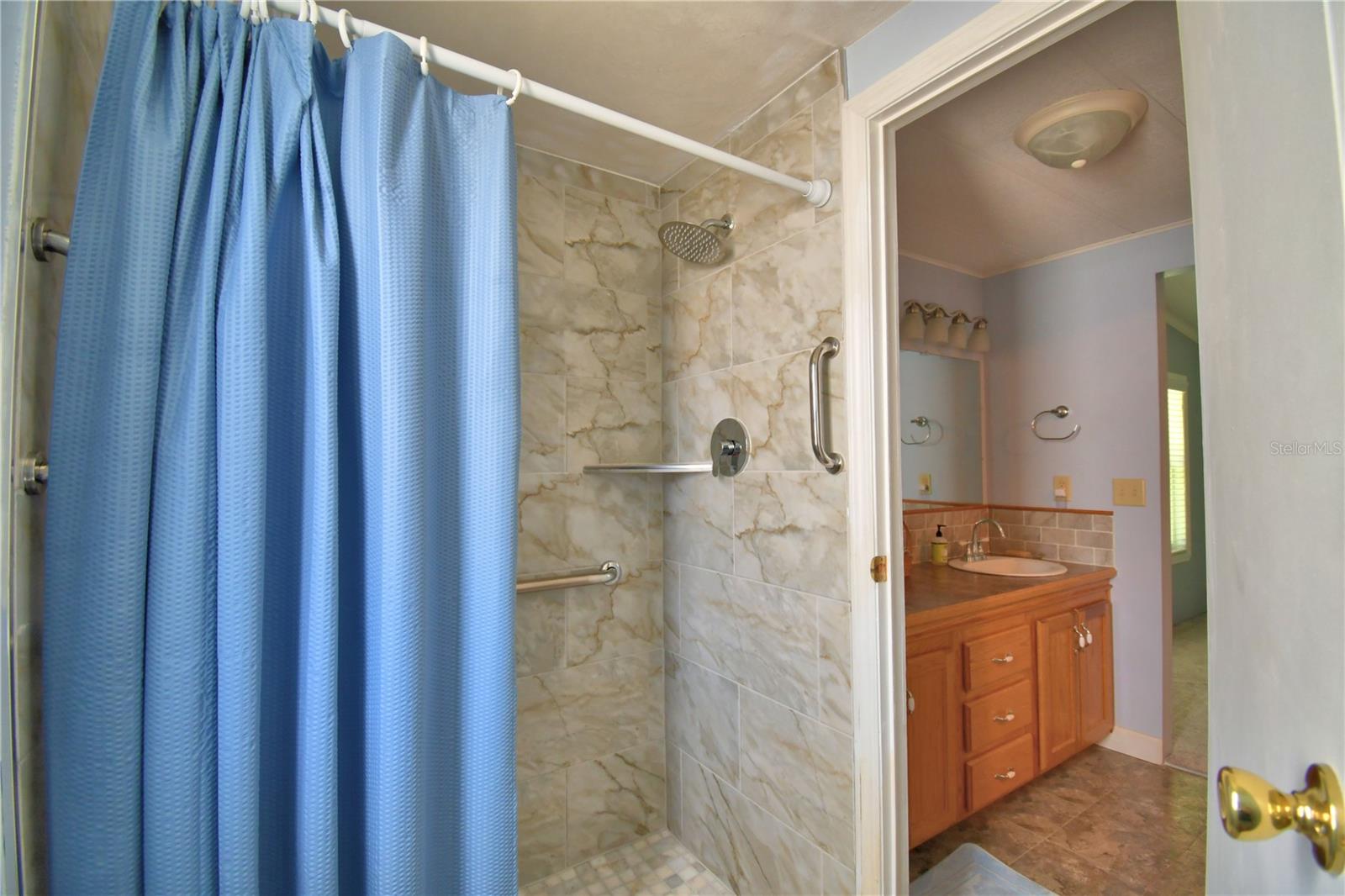 Image 45 of 68 For 4153 Rolling Oaks Drive