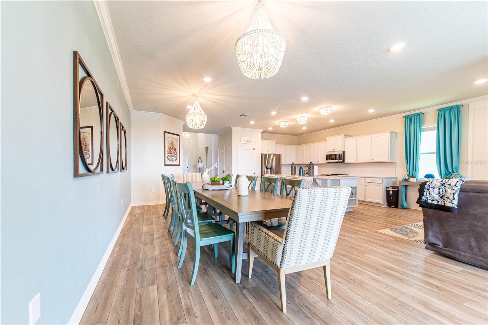 Image 16 of 43 For 2090 Lelani Circle