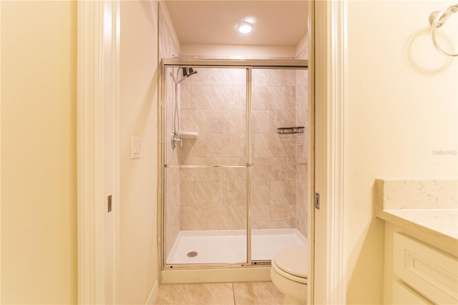 Image 31 of 43 For 2090 Lelani Circle
