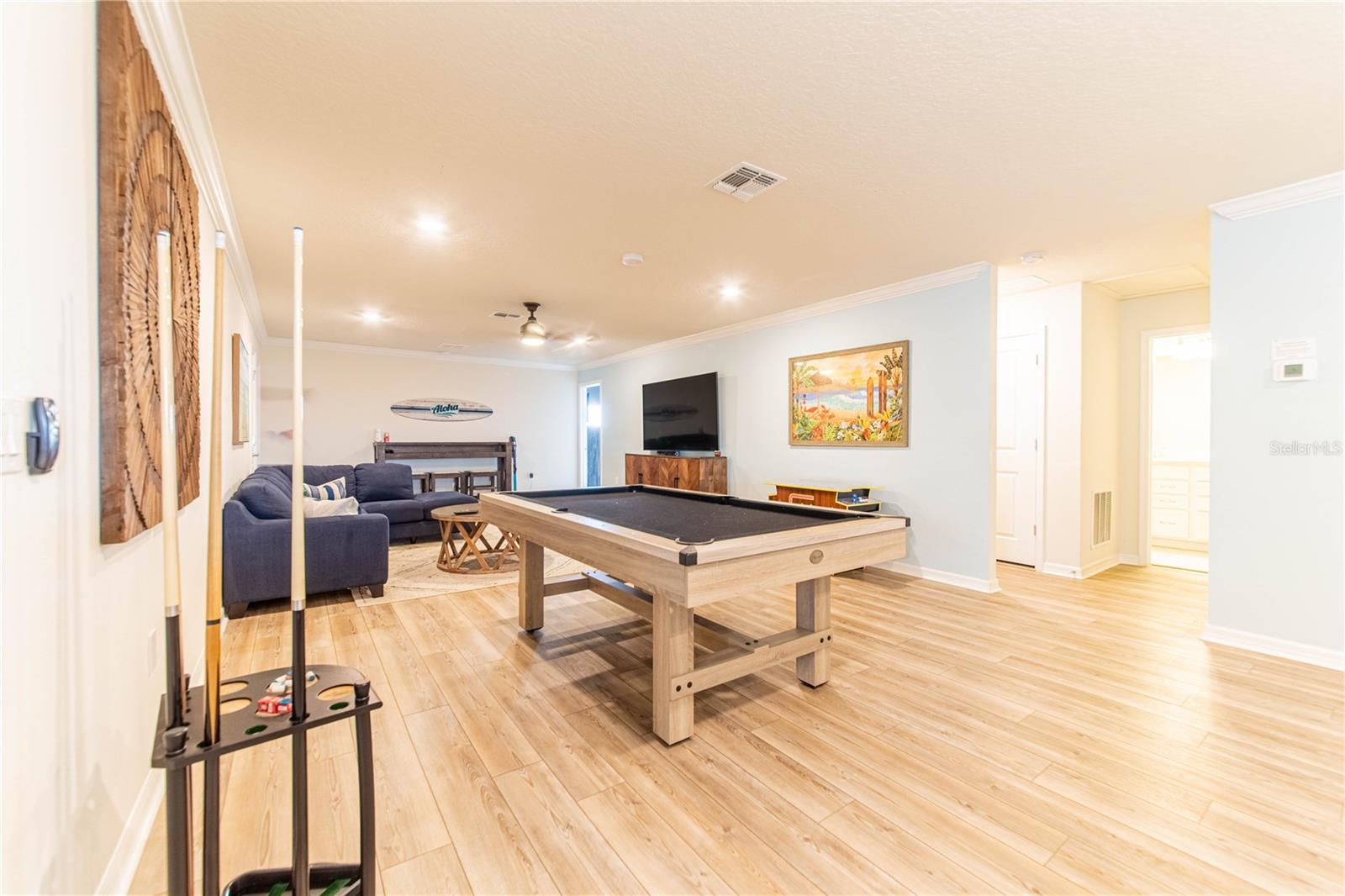 Image 32 of 43 For 2090 Lelani Circle