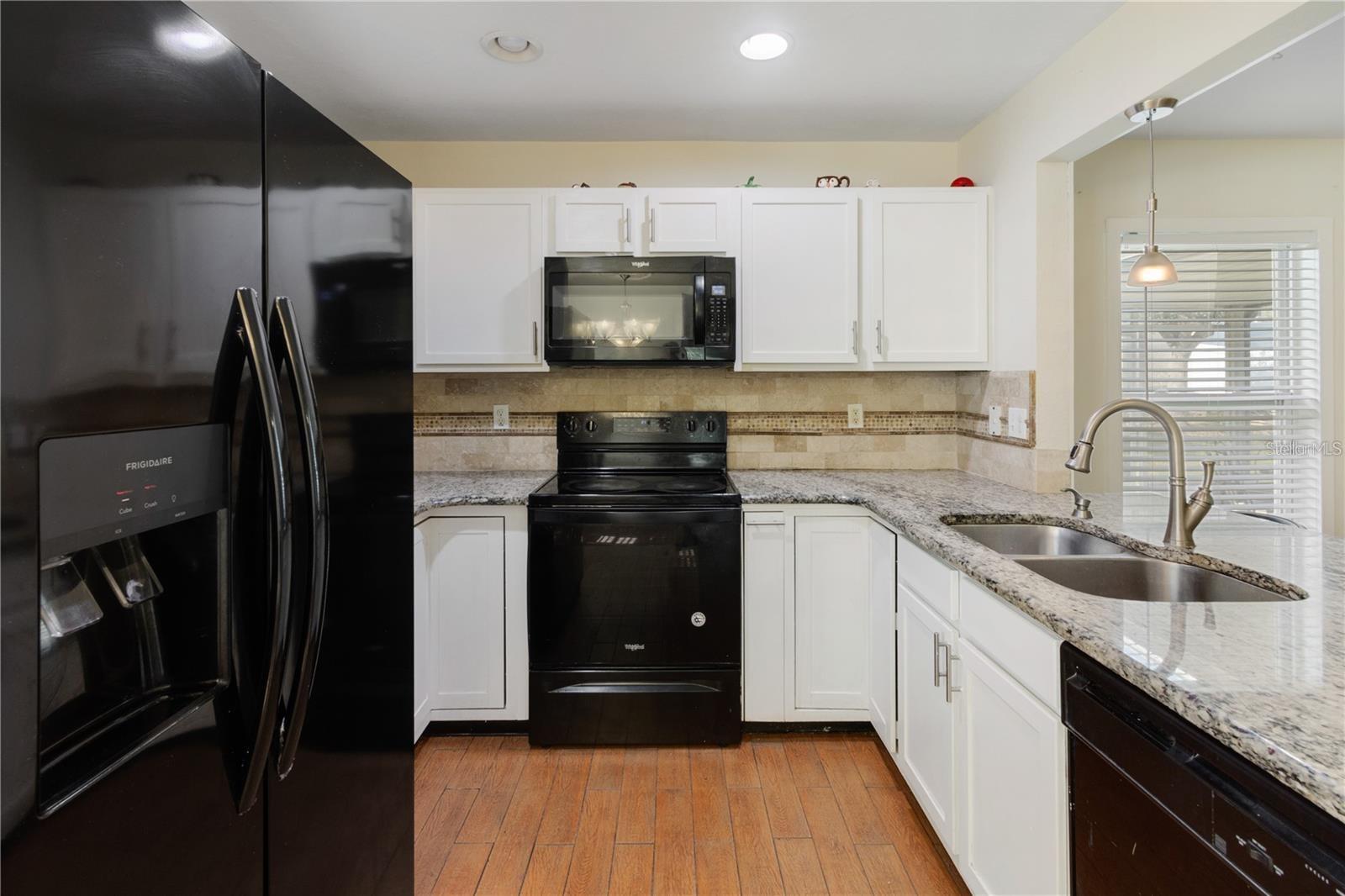 Image 7 of 18 For 6610 Crescent Loop