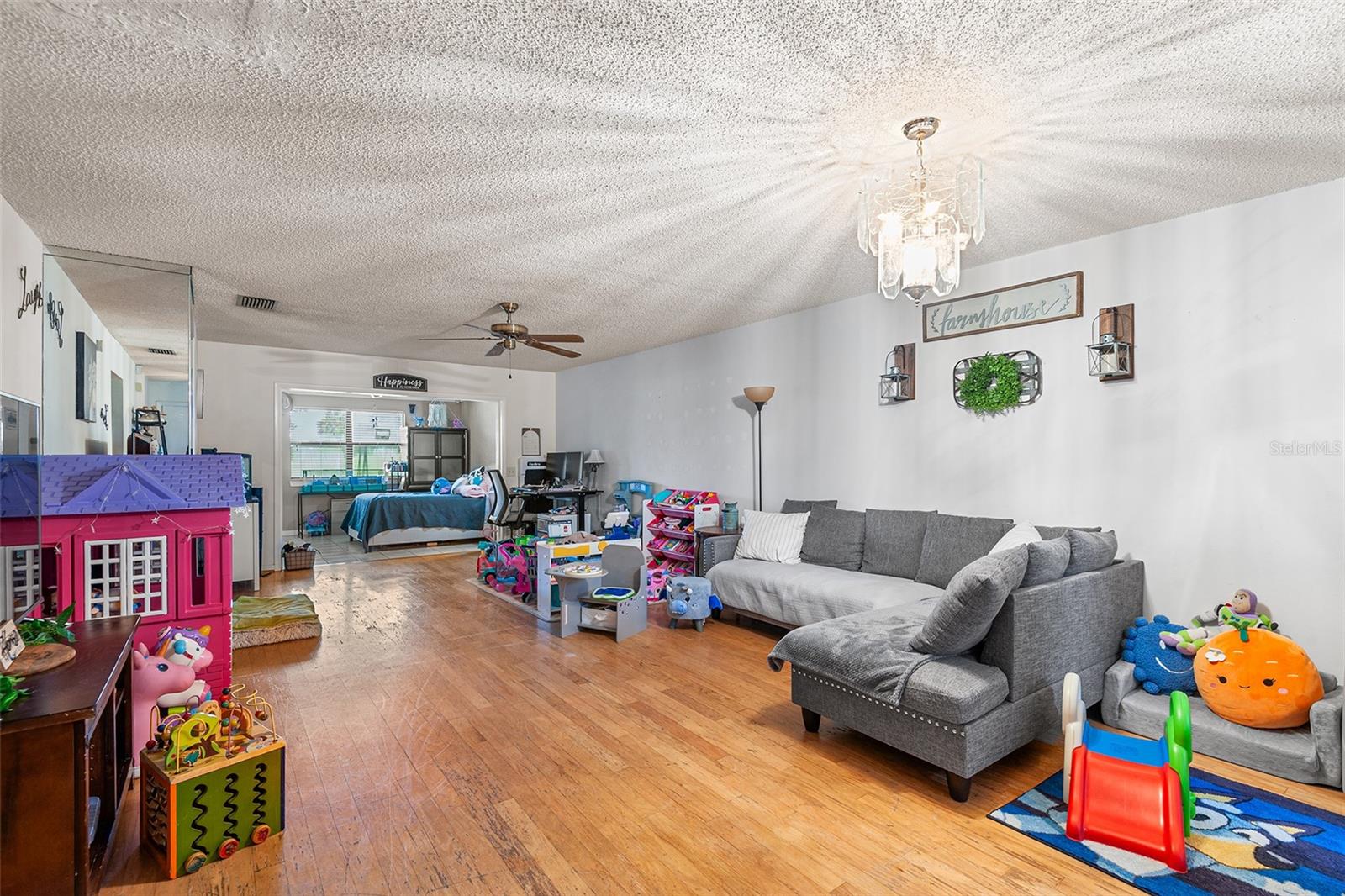 Image 12 of 24 For 2282 Firestone Place