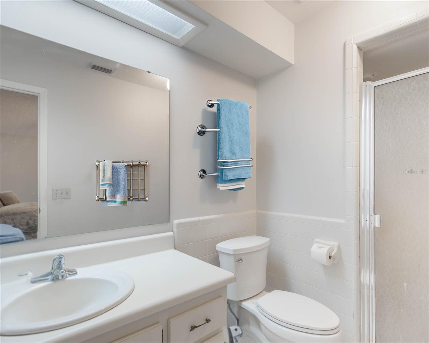 Image 15 of 26 For 2254 Firestone Place 2254