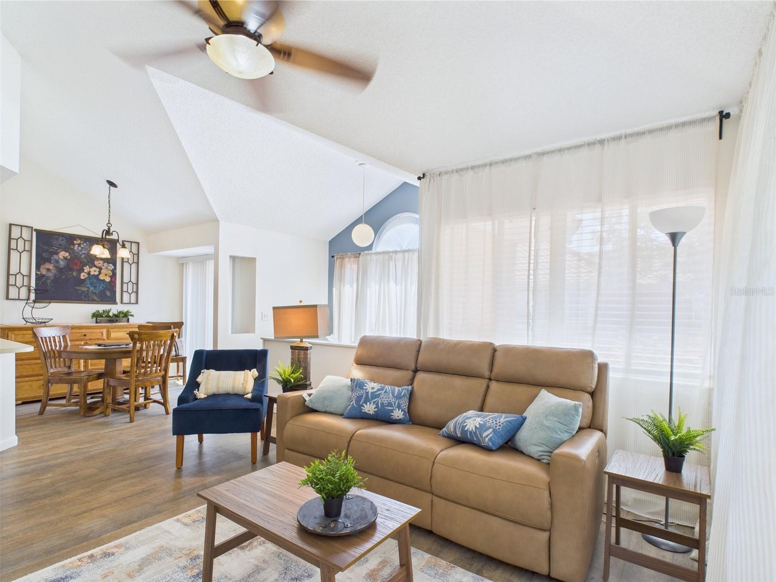 Image 5 of 9 For 8307 Waterview Way 8307