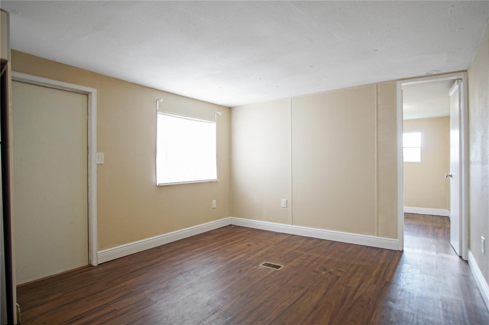 Image 6 of 14 For 26 Forest Drive #28b