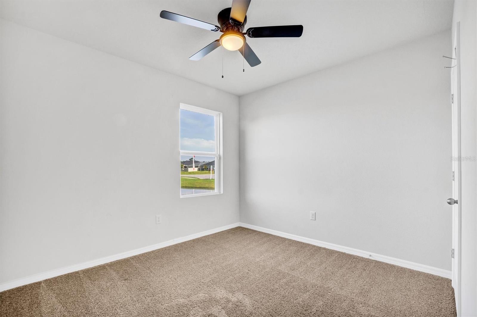 Image 10 of 47 For 1596 Leamington Lane