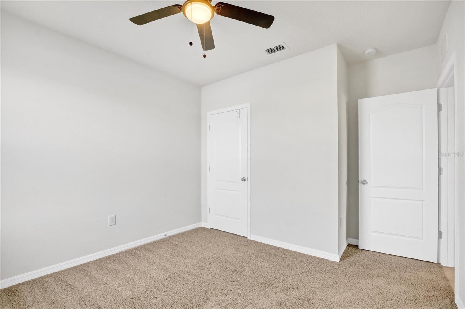 Image 11 of 47 For 1596 Leamington Lane
