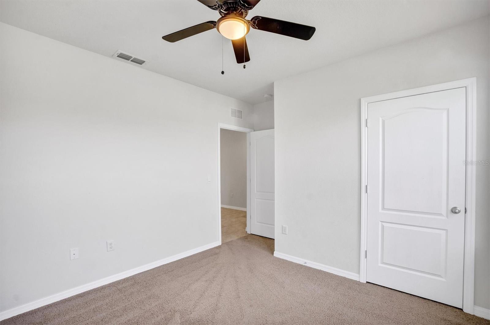 Image 8 of 47 For 1596 Leamington Lane