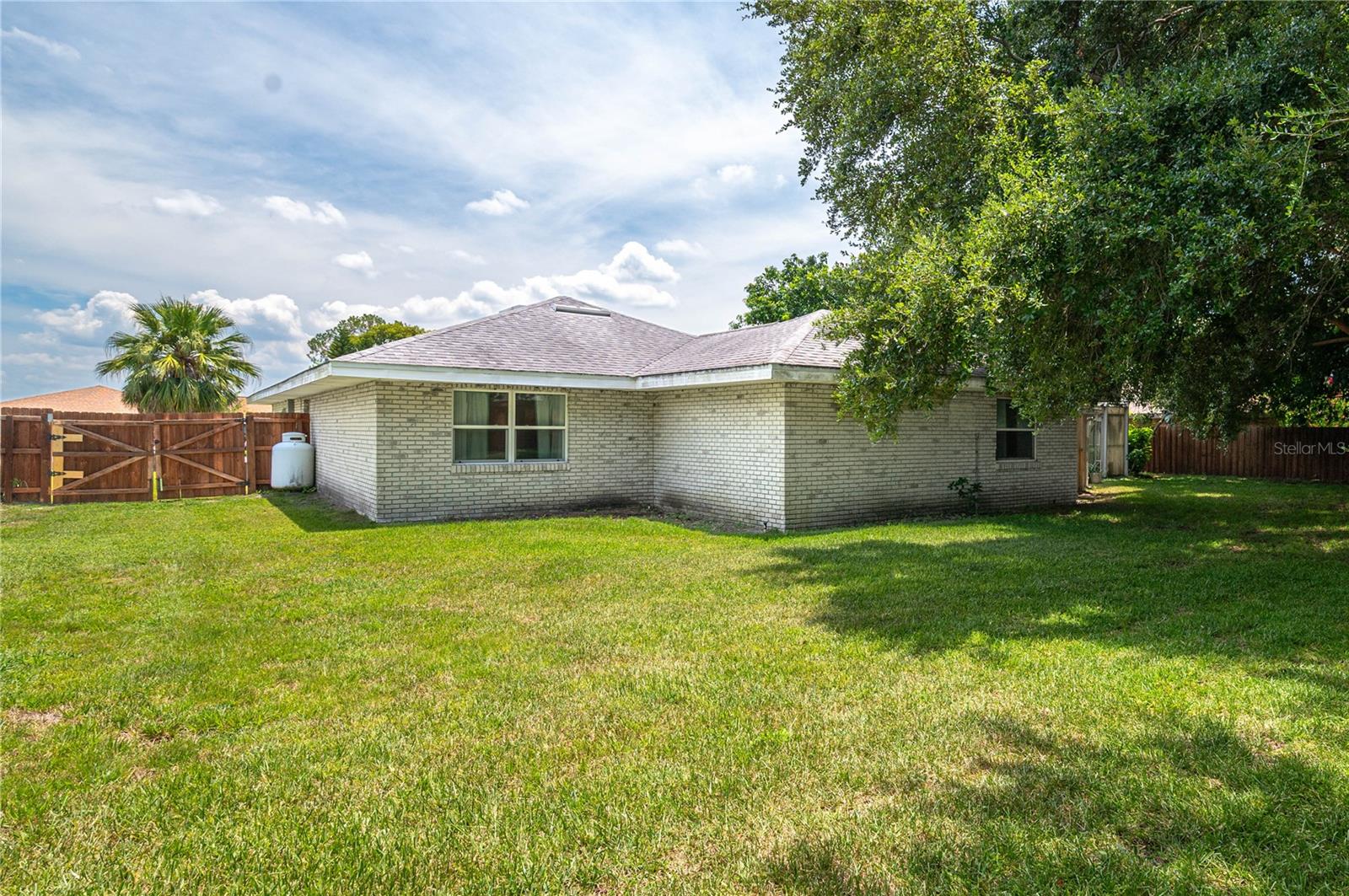 Image 6 of 35 For 305 Hernando Road