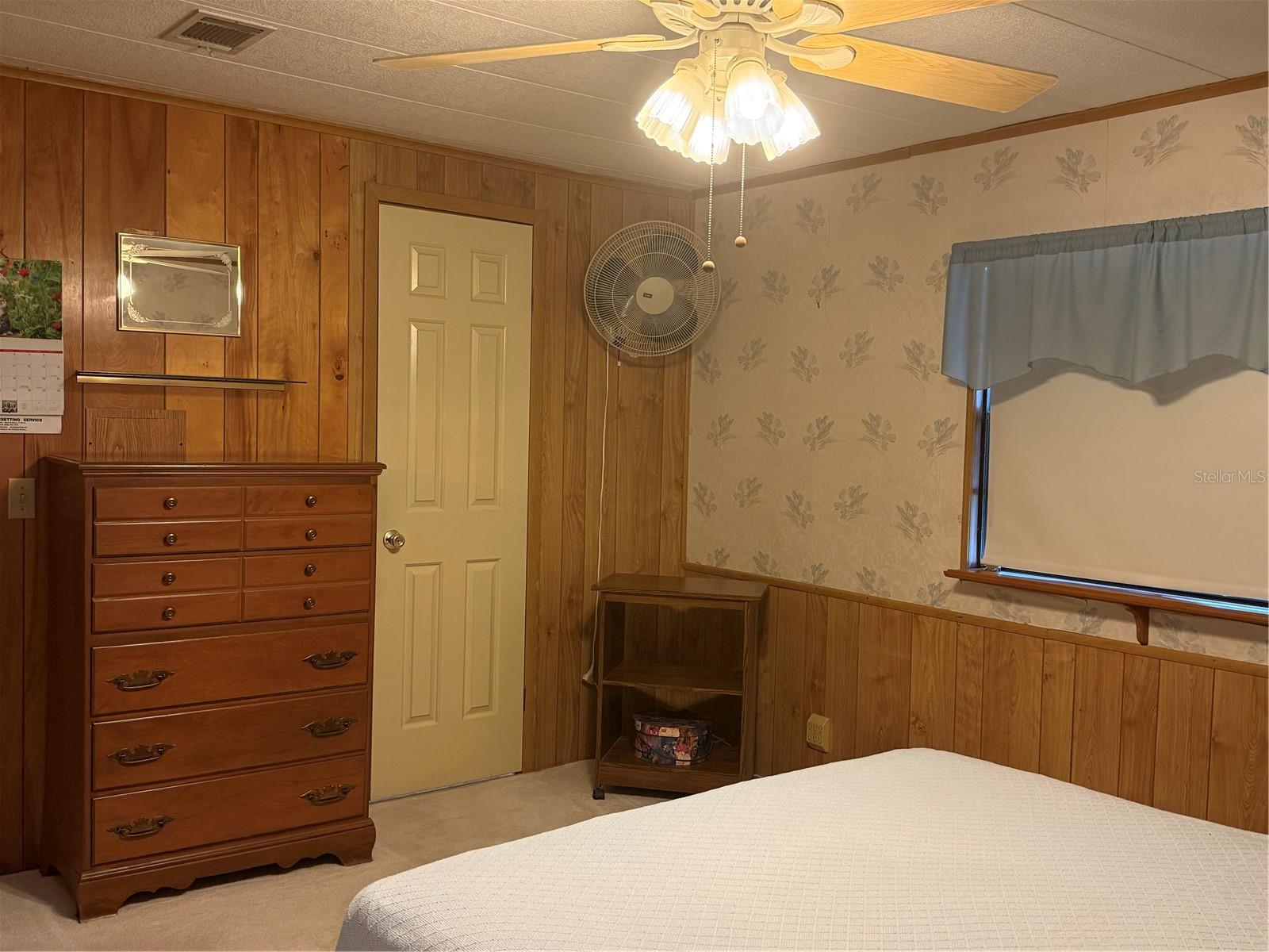 Image 15 of 58 For 6204 Knotty Pine Drive Se