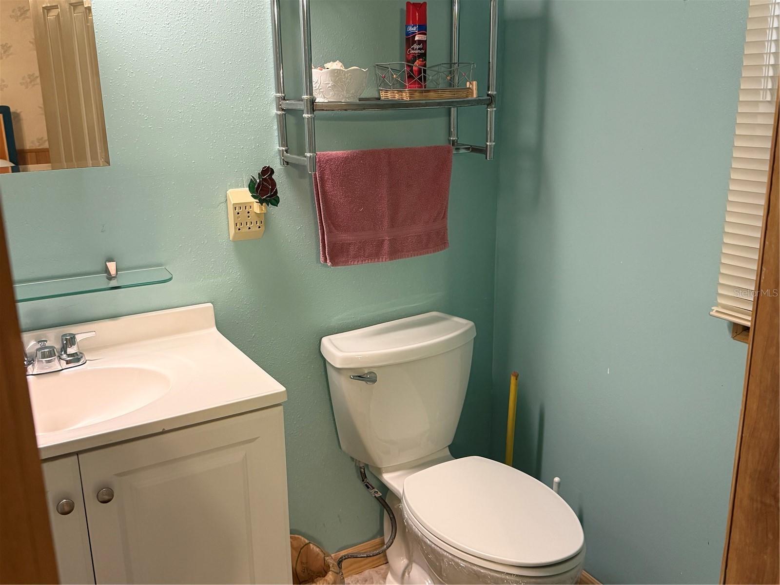 Image 19 of 58 For 6204 Knotty Pine Drive Se