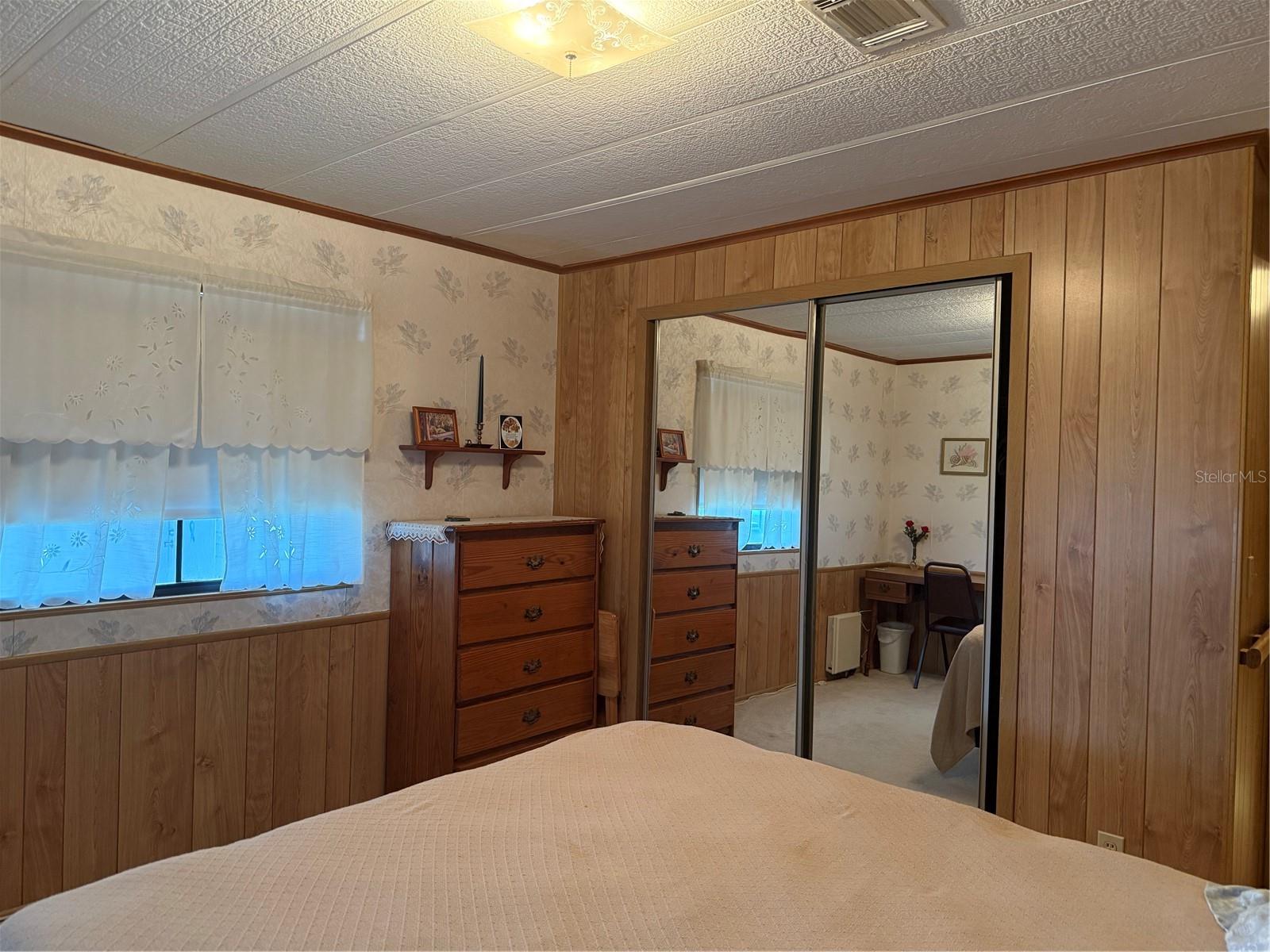 Image 23 of 58 For 6204 Knotty Pine Drive Se