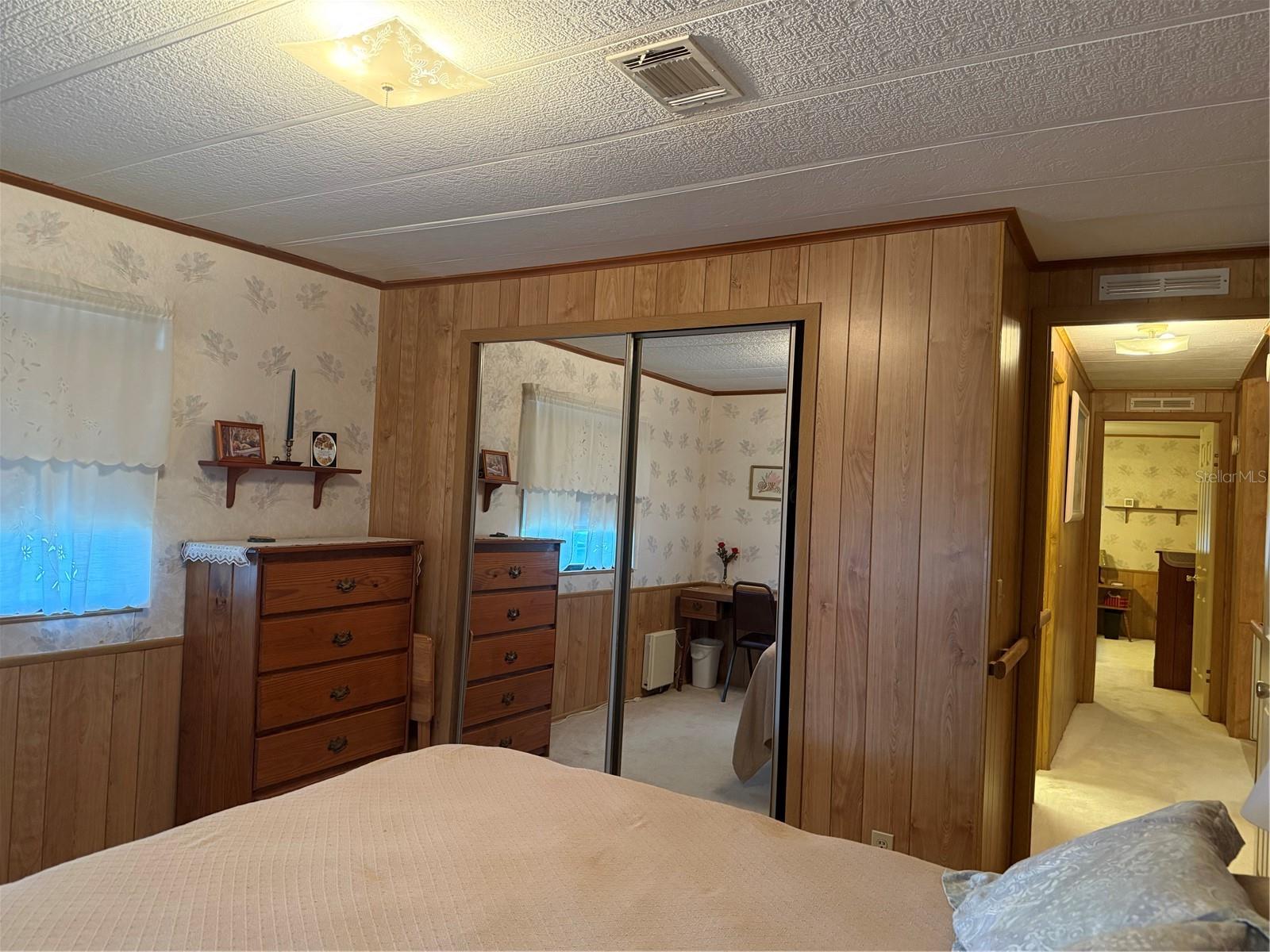 Image 24 of 58 For 6204 Knotty Pine Drive Se