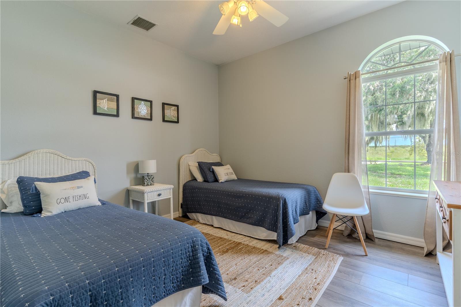 Image 14 of 46 For 851 Lake Reedy Boulevard