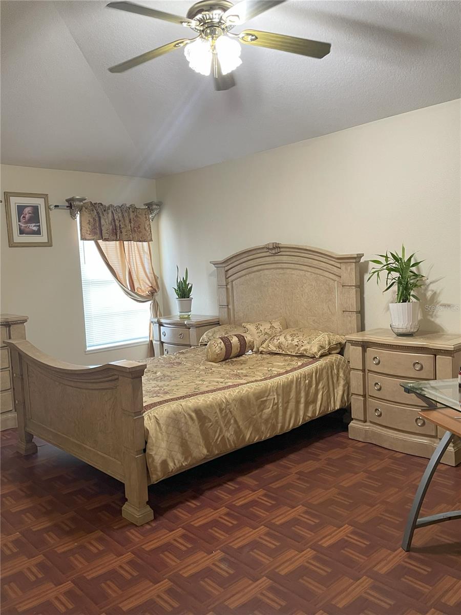 Image 20 of 24 For 457 Adriel Avenue
