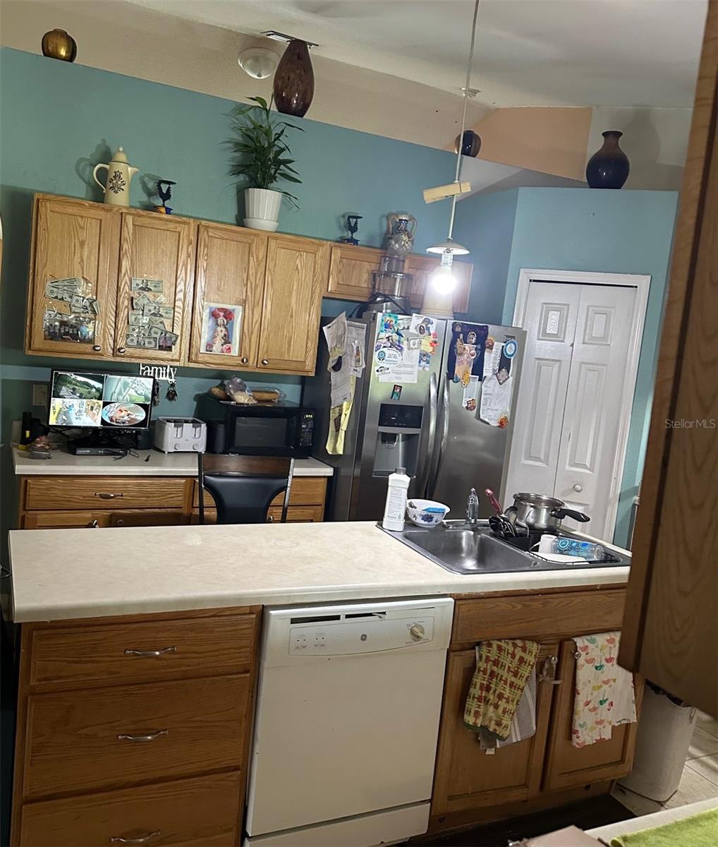 Image 4 of 17 For 457 Adriel Avenue