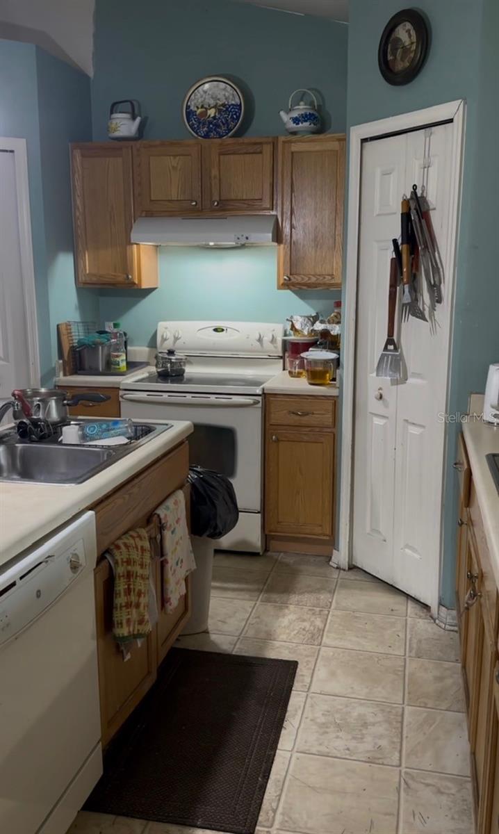 Image 5 of 17 For 457 Adriel Avenue