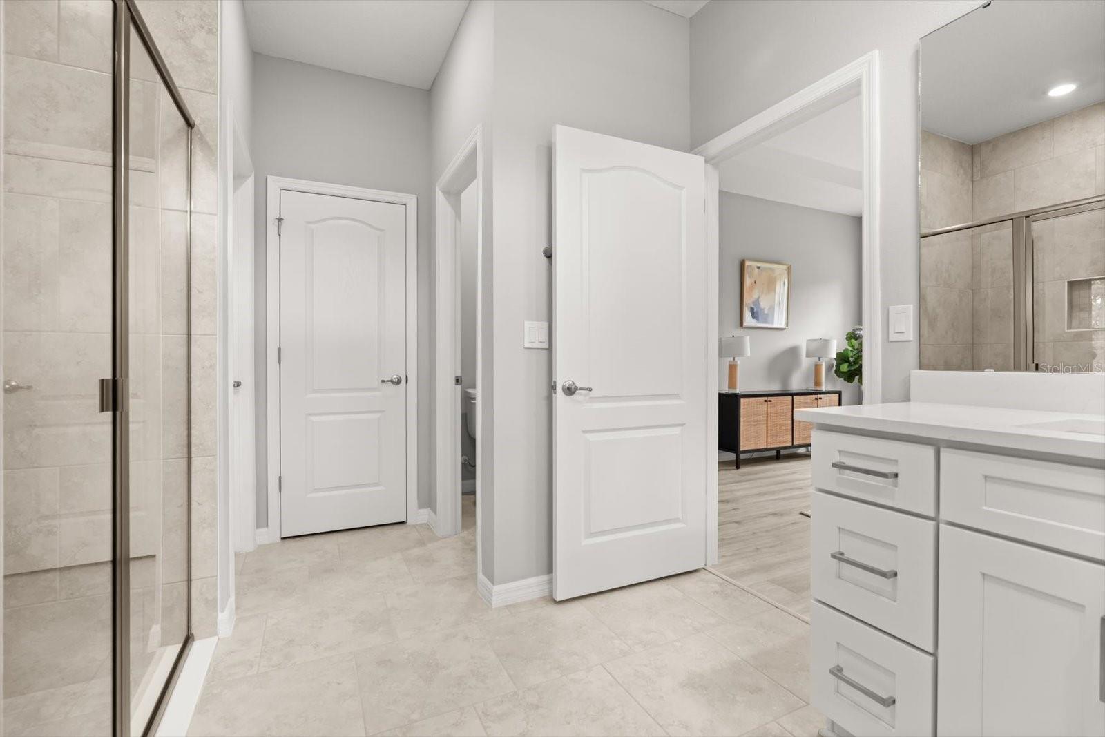 Image 15 of 26 For 4 Milbark Court S