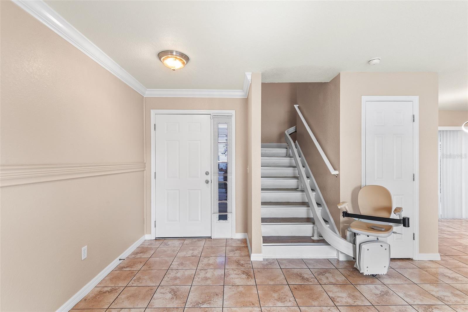 Image 6 of 42 For 222 Carpenters Way 73