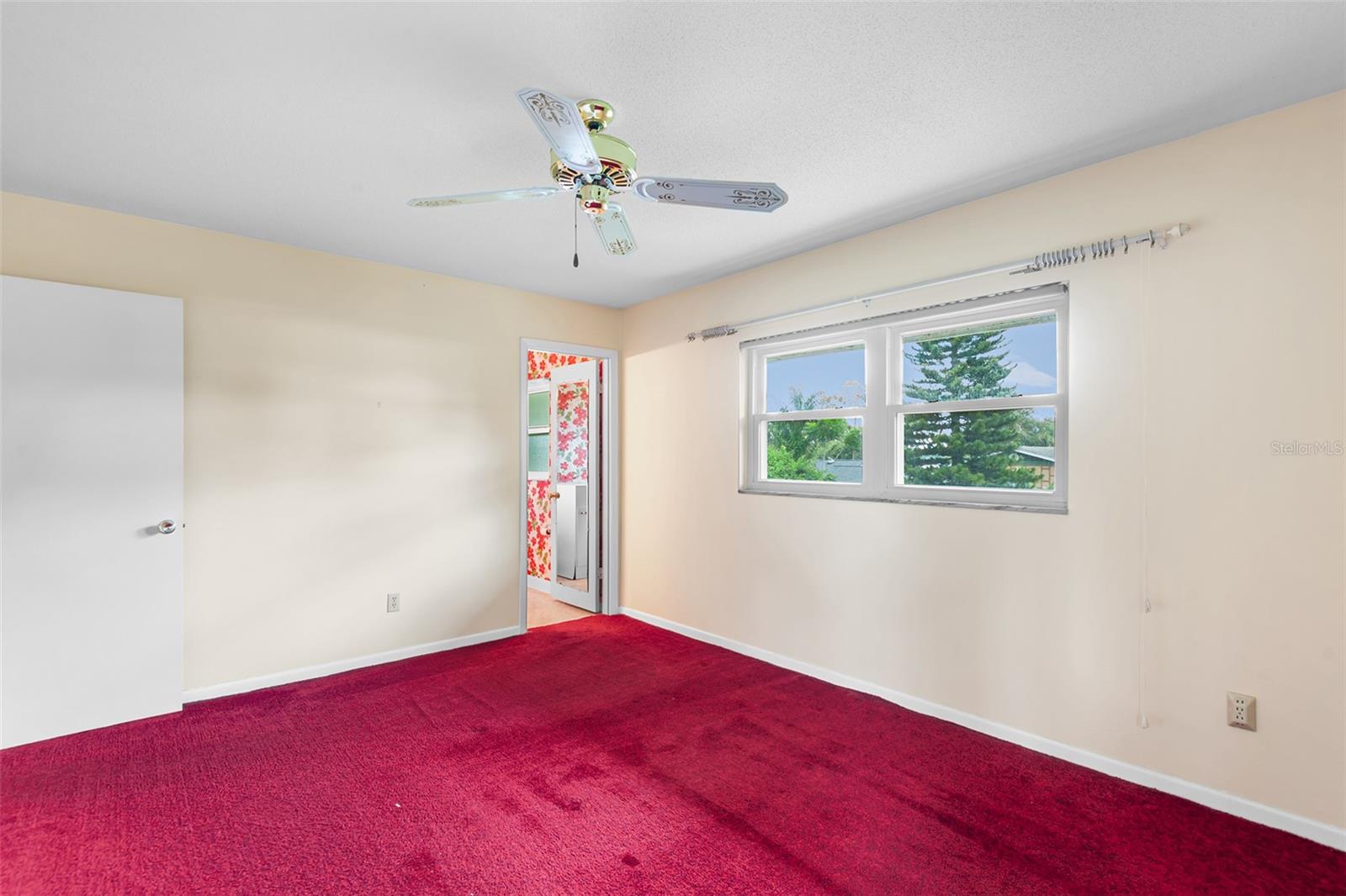 Image 24 of 52 For 1900 Manor Circle Se