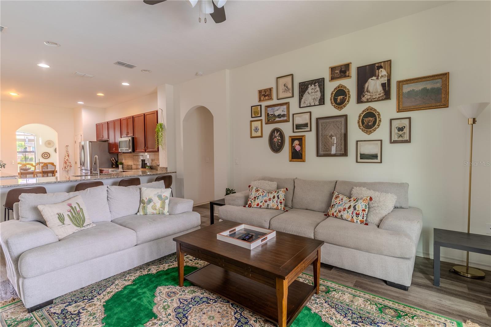 Image 18 of 36 For 284 Bentley Oaks Boulevard