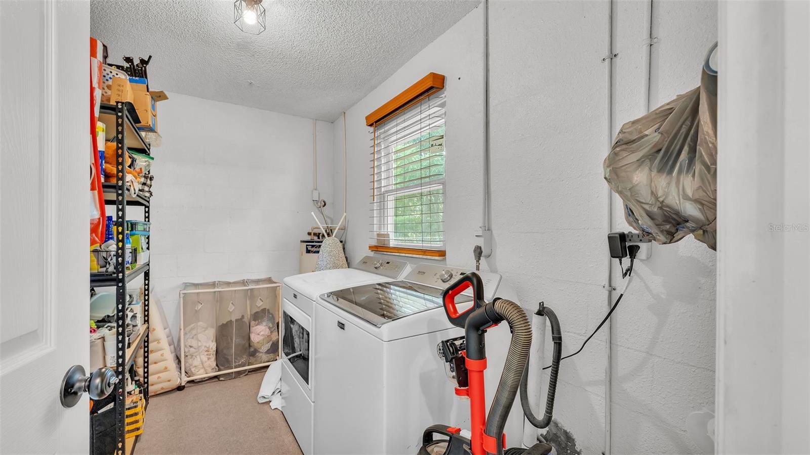 Image 20 of 33 For 815 Everett Street