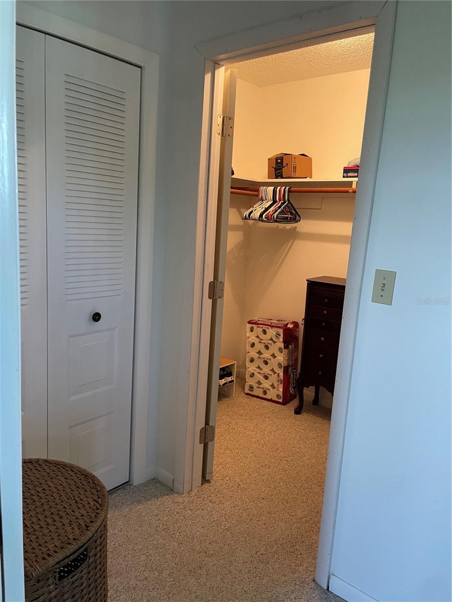 Image 22 of 29 For 2818 Summit Drive