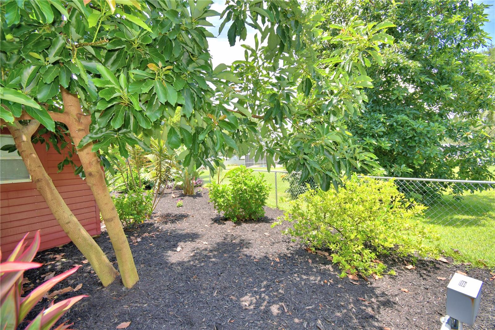 Image 68 of 91 For 2814 Grapefruit Drive