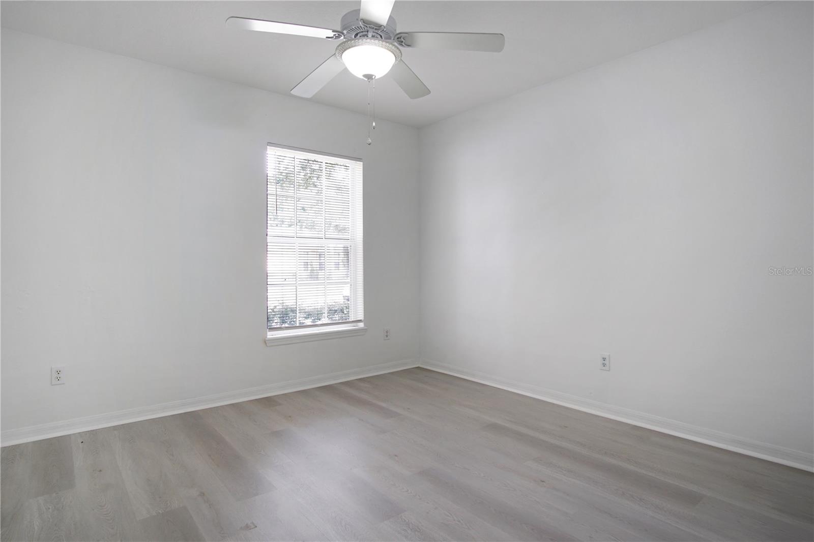 Image 31 of 42 For 103 Ridgebrook Court