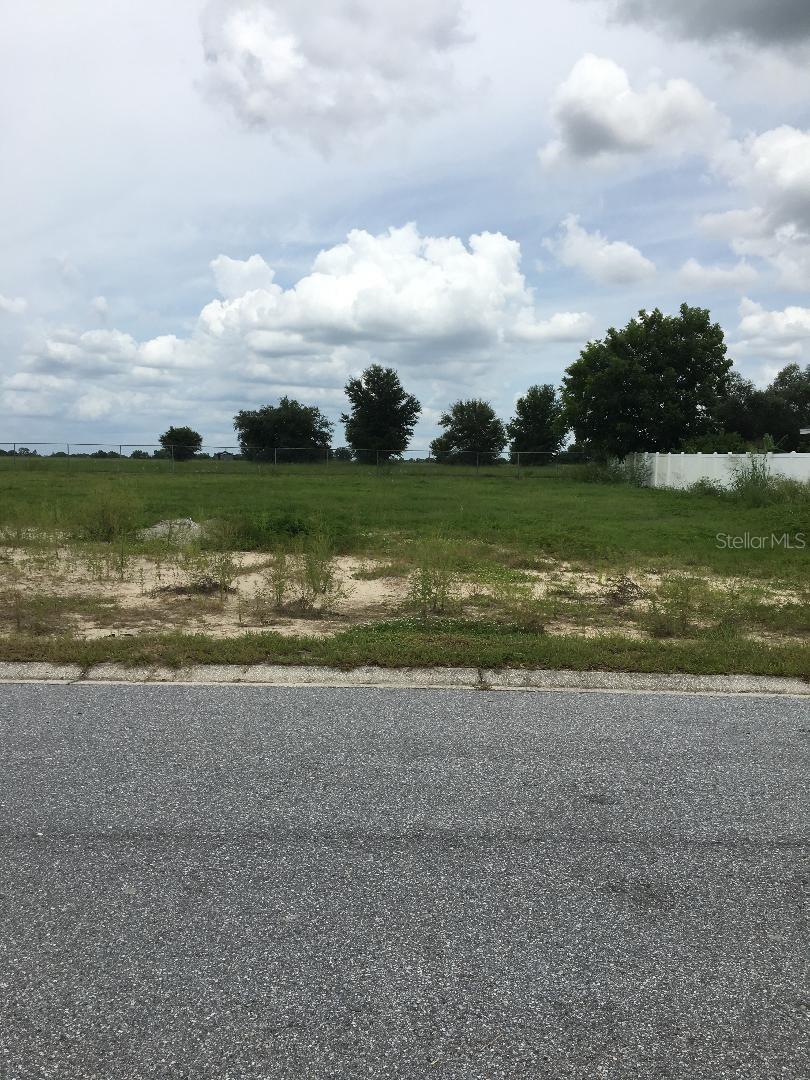 Listing Details for 1776 Lakehill Drive, WINTER HAVEN, FL 33884