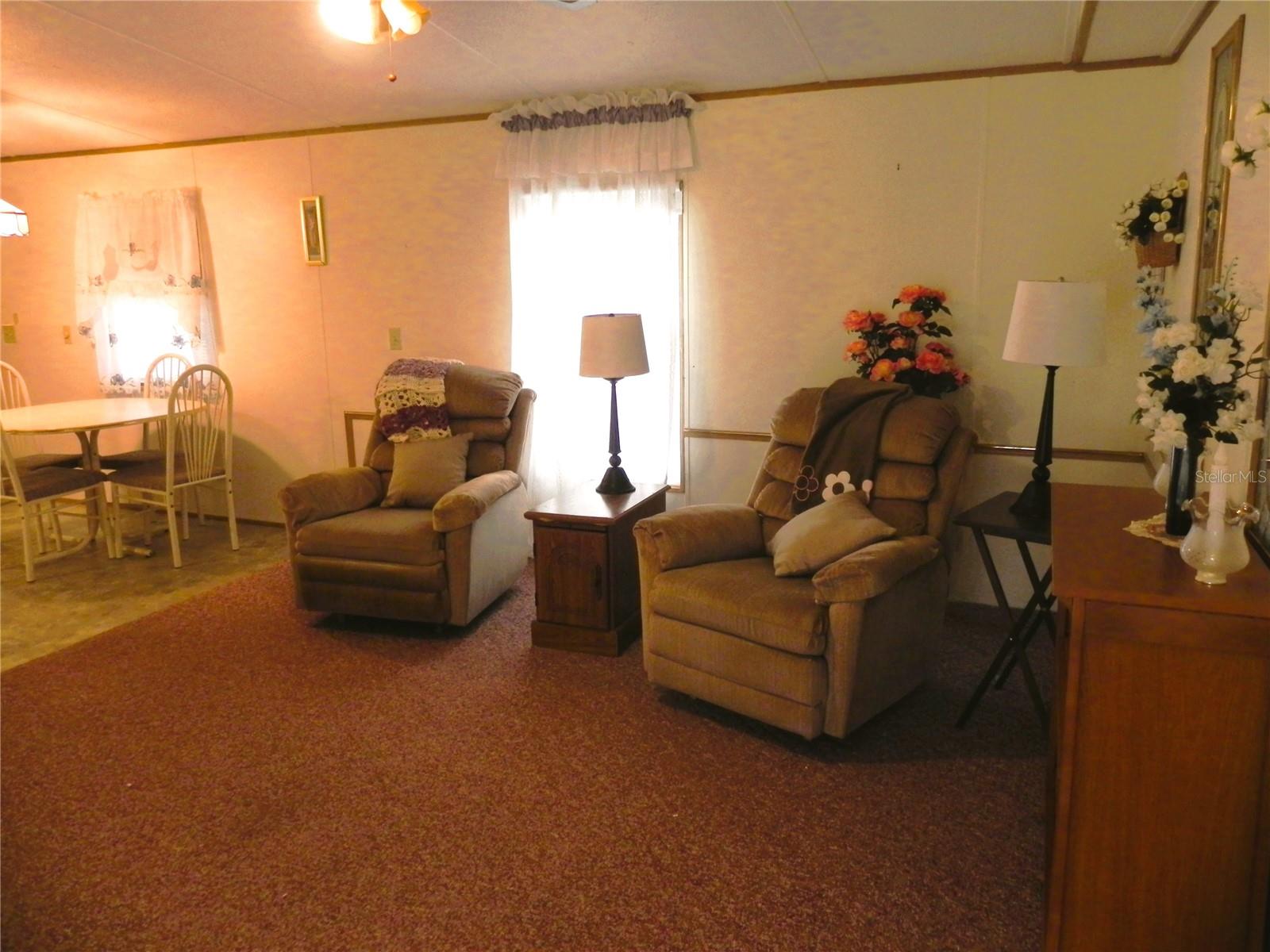 Image 12 of 50 For 132 Orangewood Drive 68