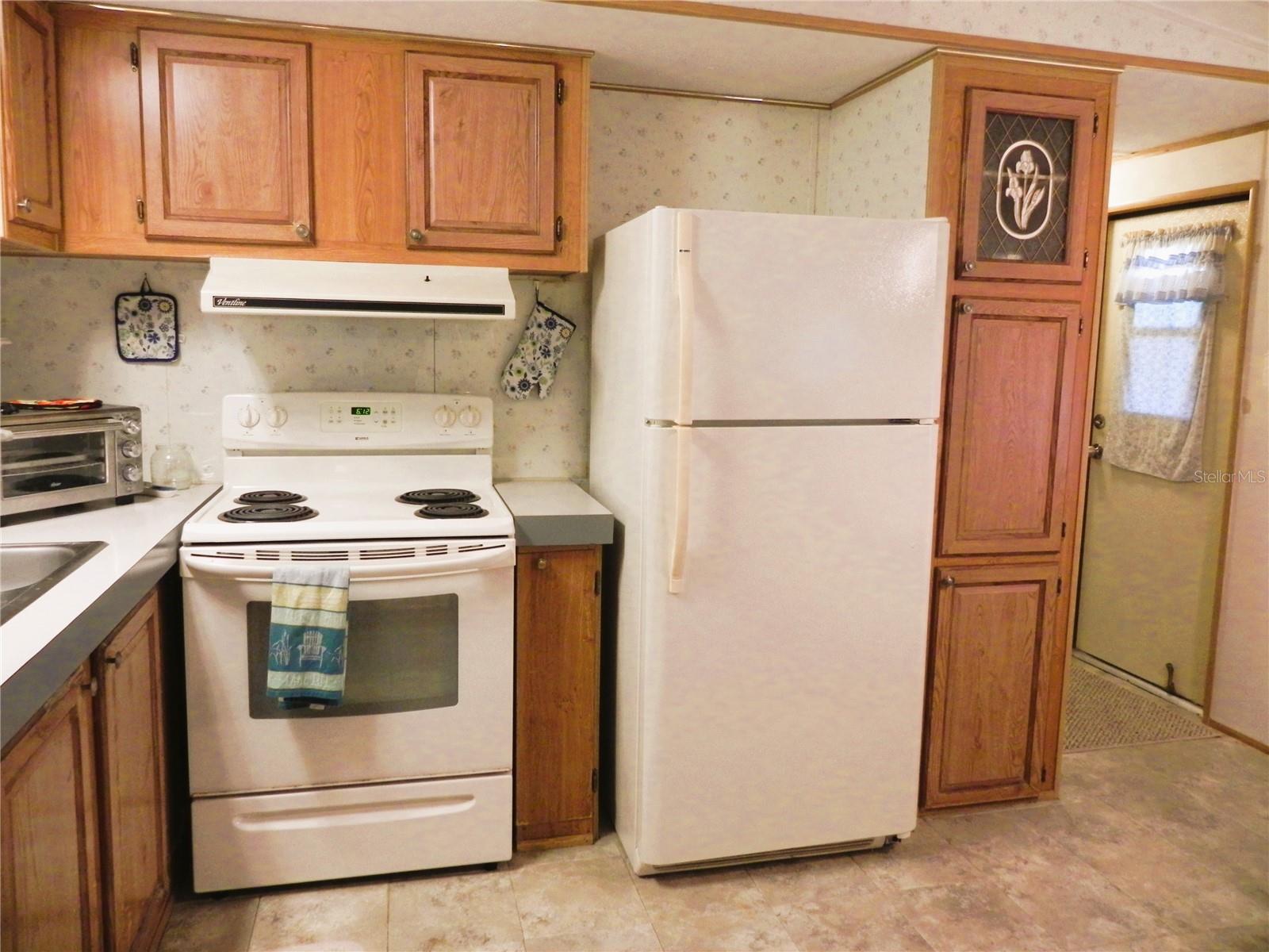 Image 15 of 50 For 132 Orangewood Drive 68
