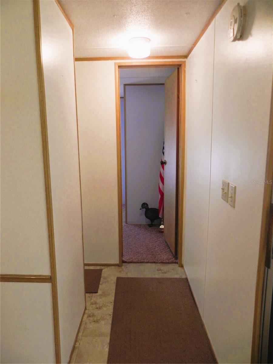 Image 31 of 50 For 132 Orangewood Drive 68