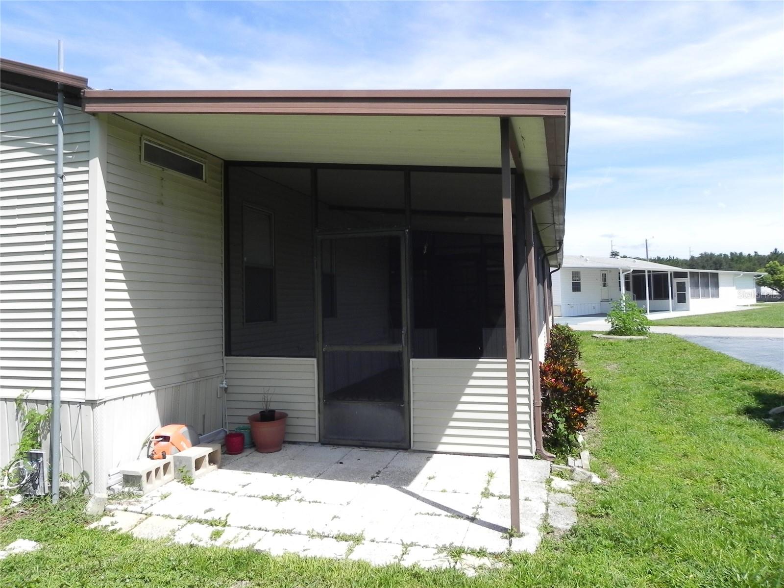 Image 41 of 50 For 132 Orangewood Drive 68