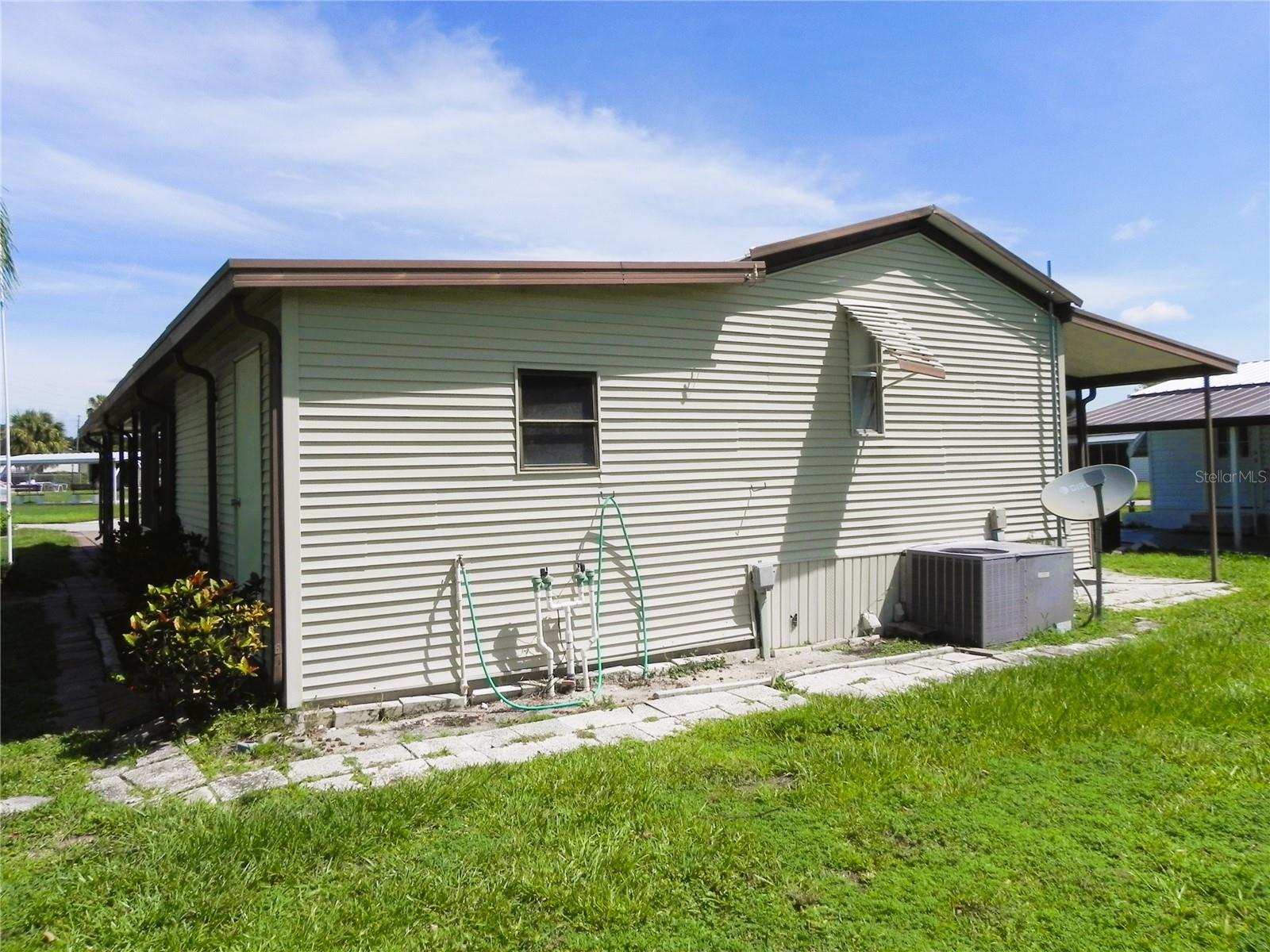Image 43 of 50 For 132 Orangewood Drive 68