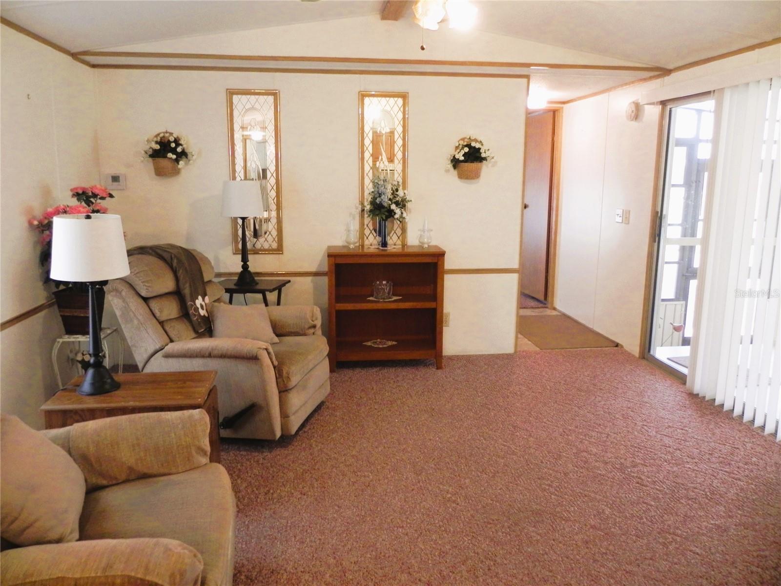 Image 6 of 50 For 132 Orangewood Drive 68