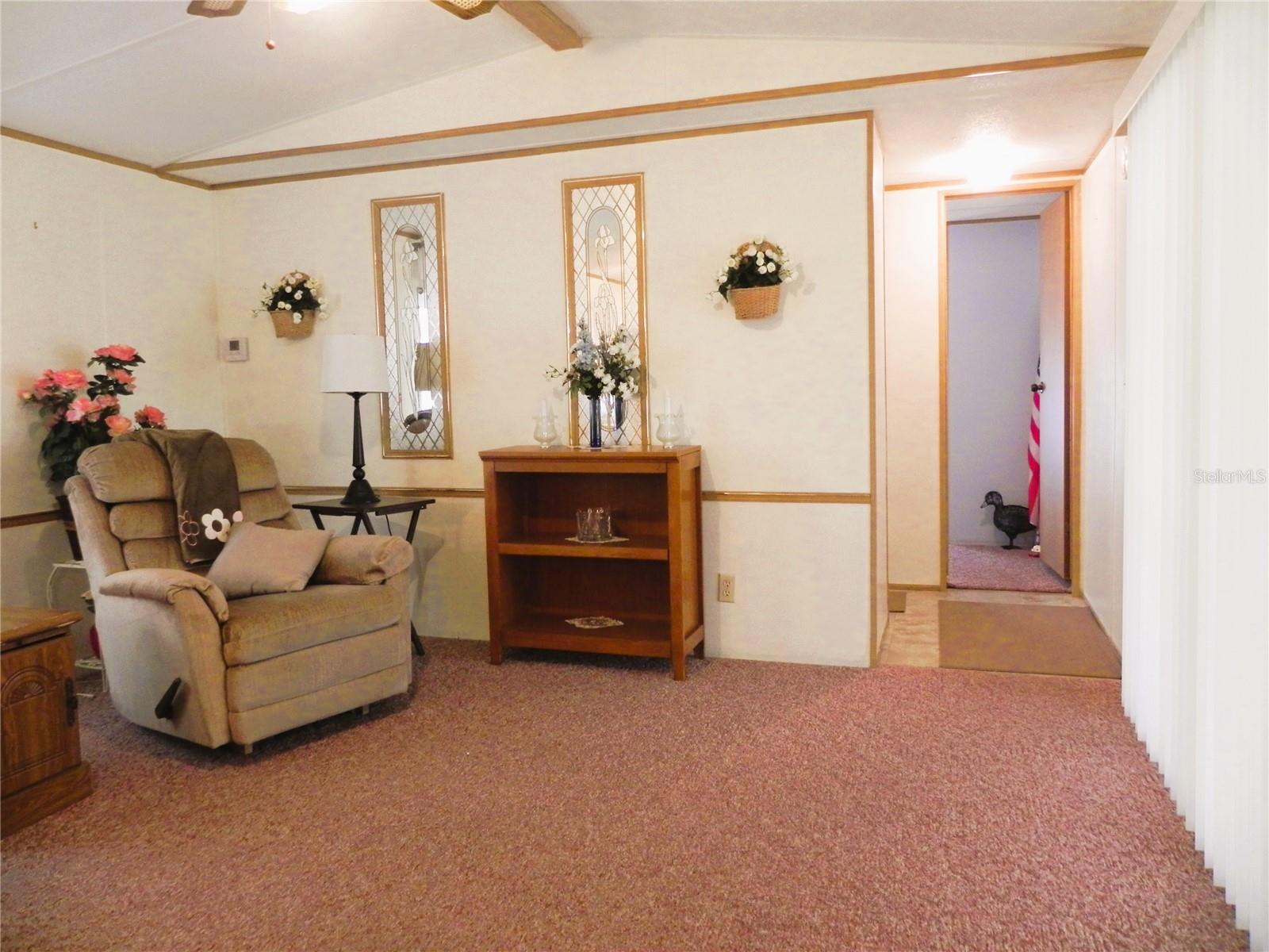 Image 9 of 50 For 132 Orangewood Drive 68